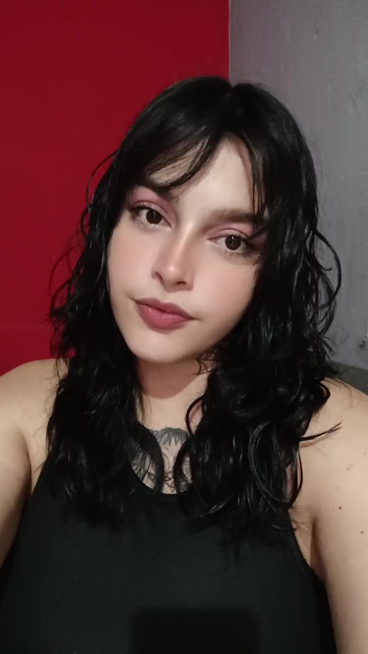 @hannialozano