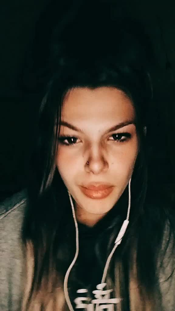 @Vivi✨