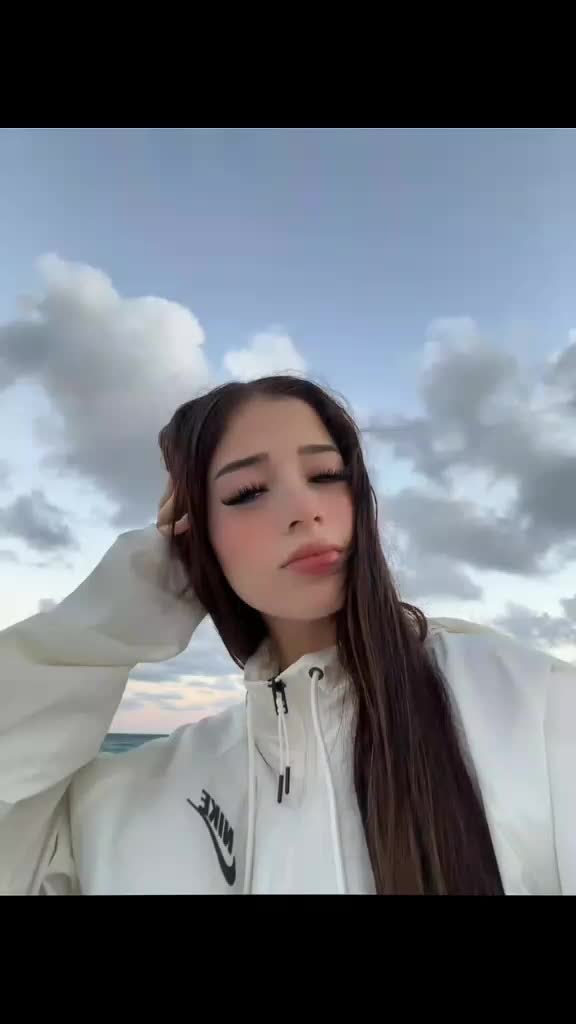 @katteyes