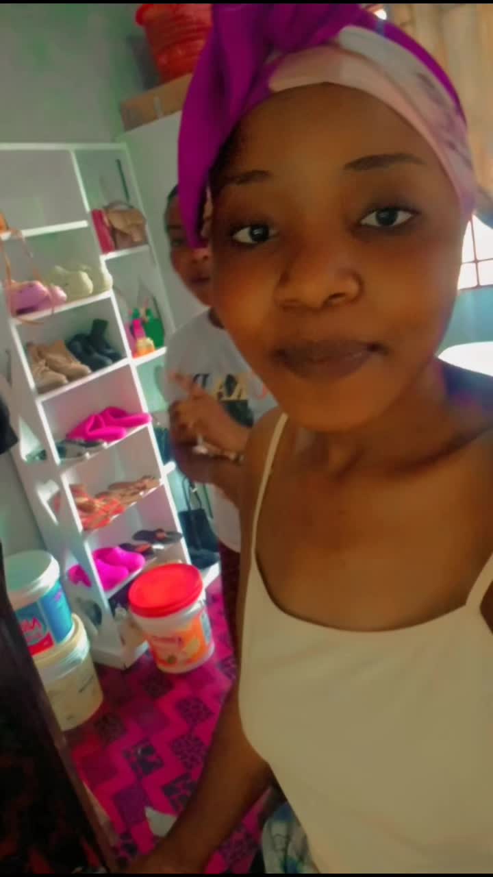 @@mira💘👋