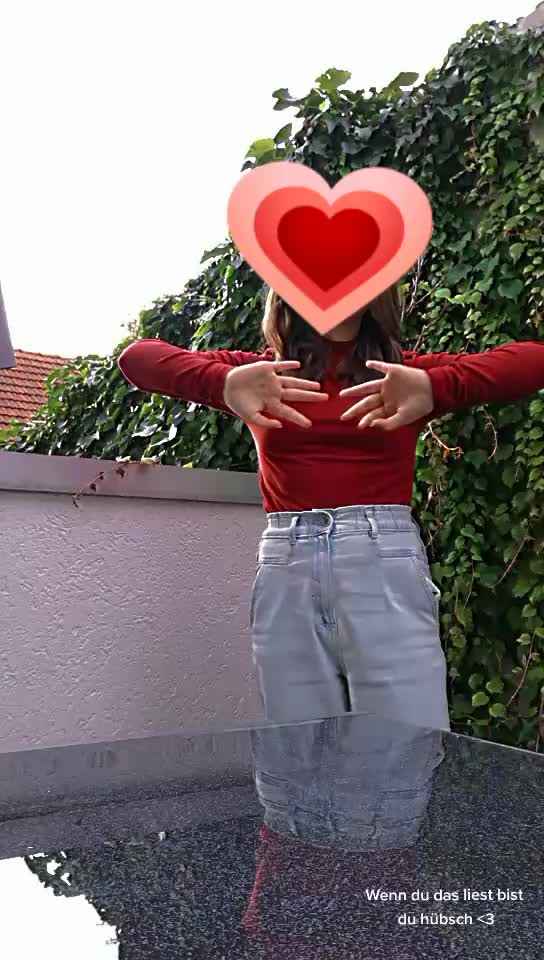 @<3