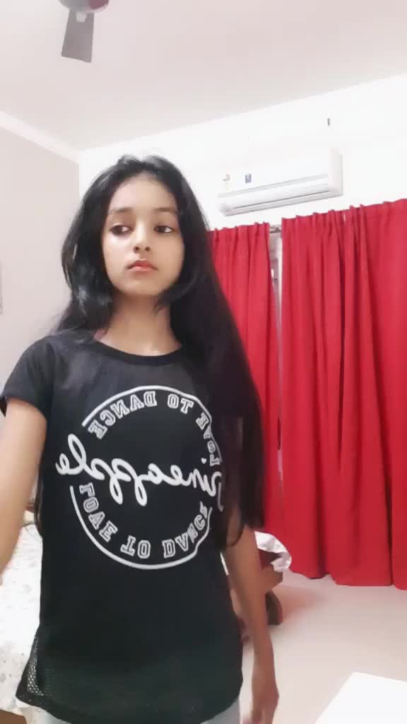 @Laura__Biju