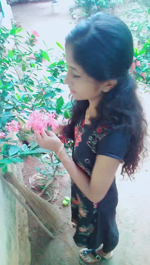 @😍LITTLe💓 Queen 😍