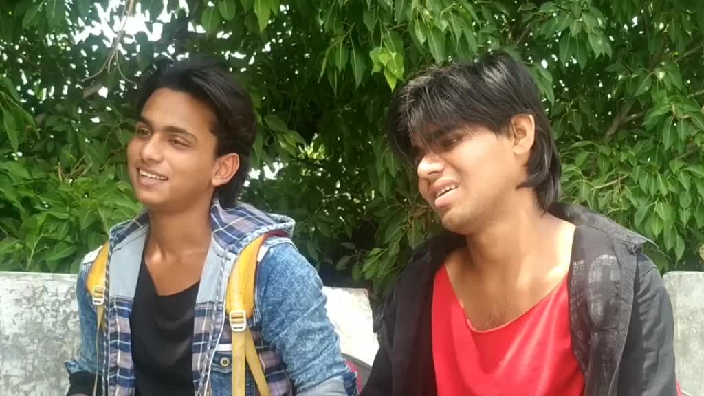 @Filmy Hero 😉