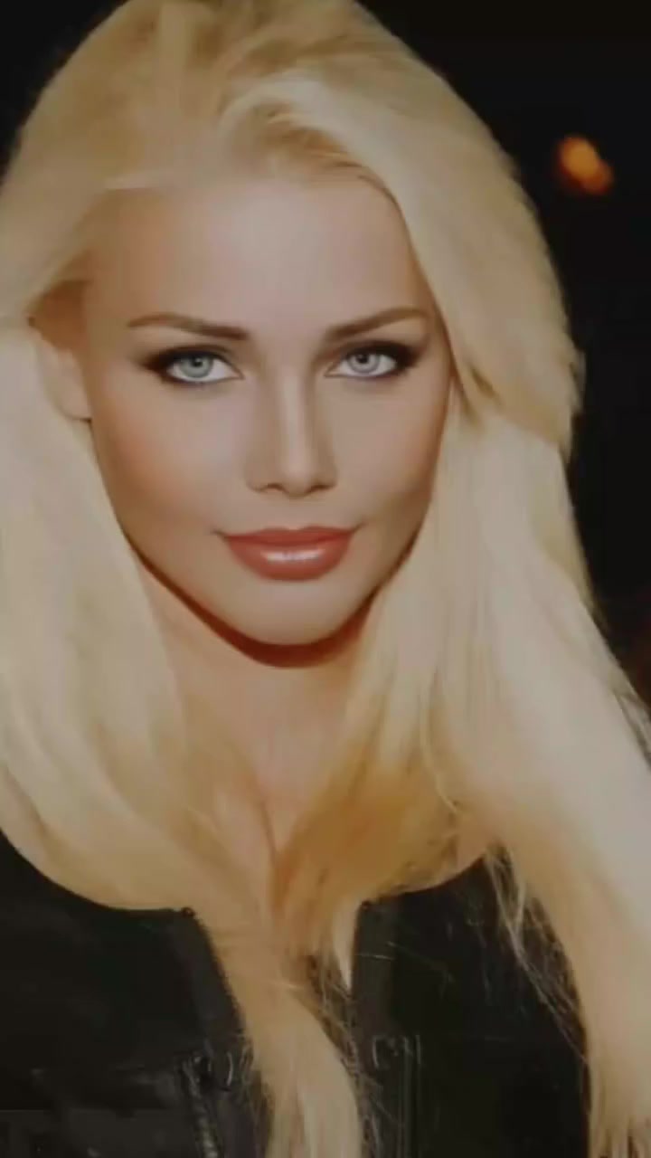 @Pamela Bardot