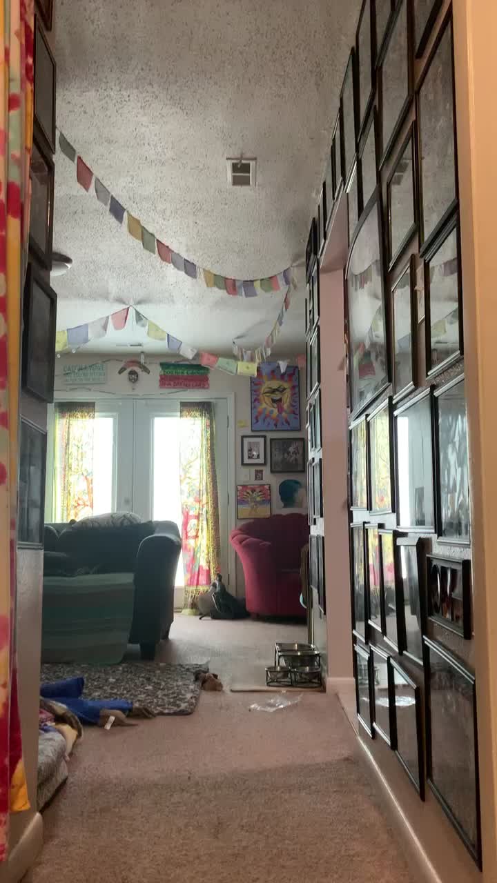 @Khrystler