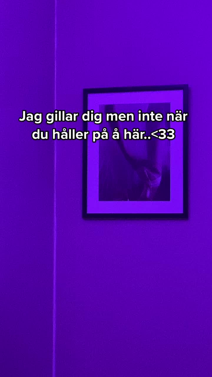 @<33