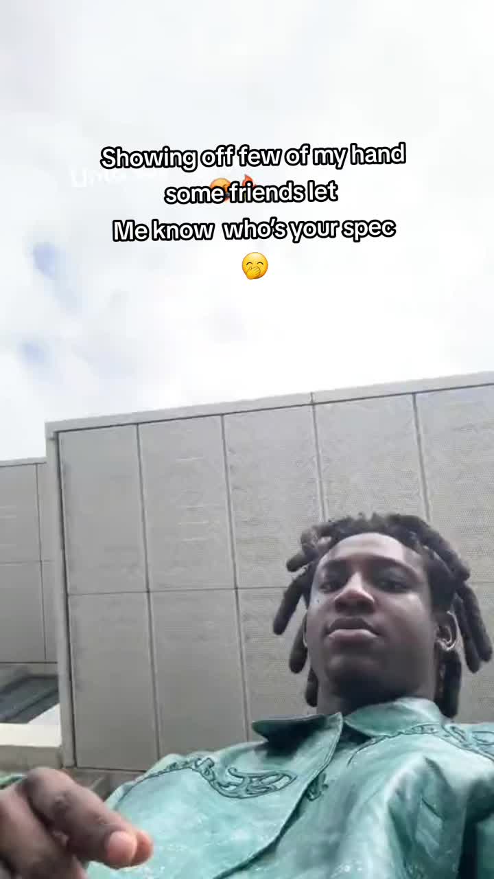 @theycallmeshallipopiPP