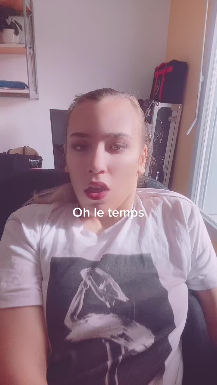 @Angèle