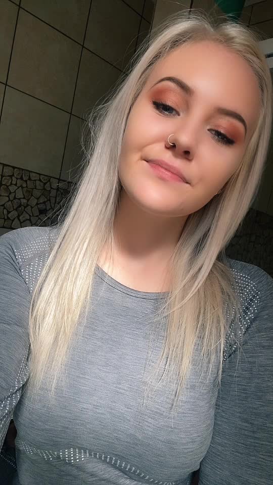 @ＬＩＺＡＡＮ  ＤＵ  ＰＬＥＳＳＩＳ