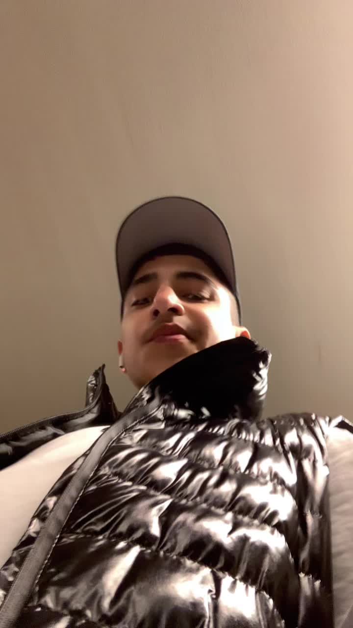 @…