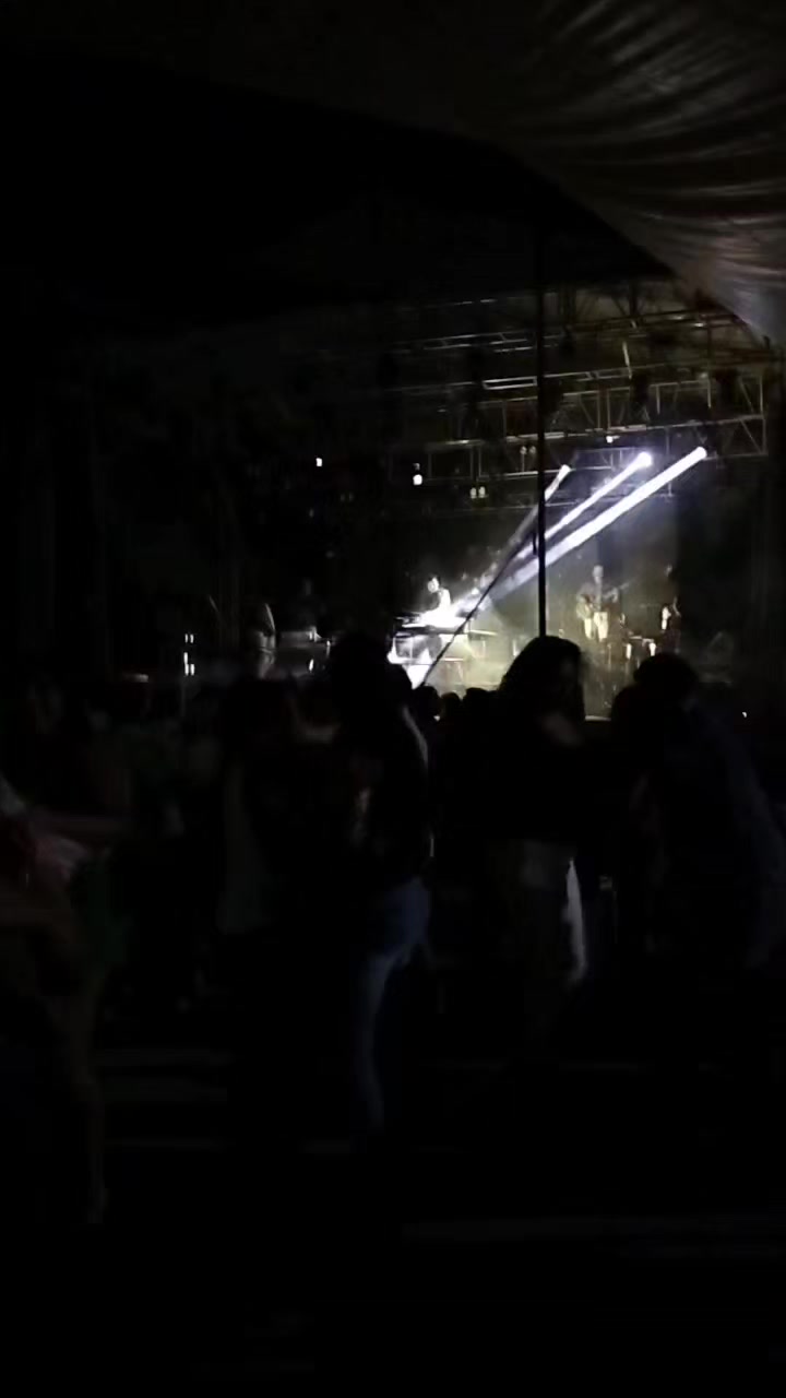 @Luis Del Pilar