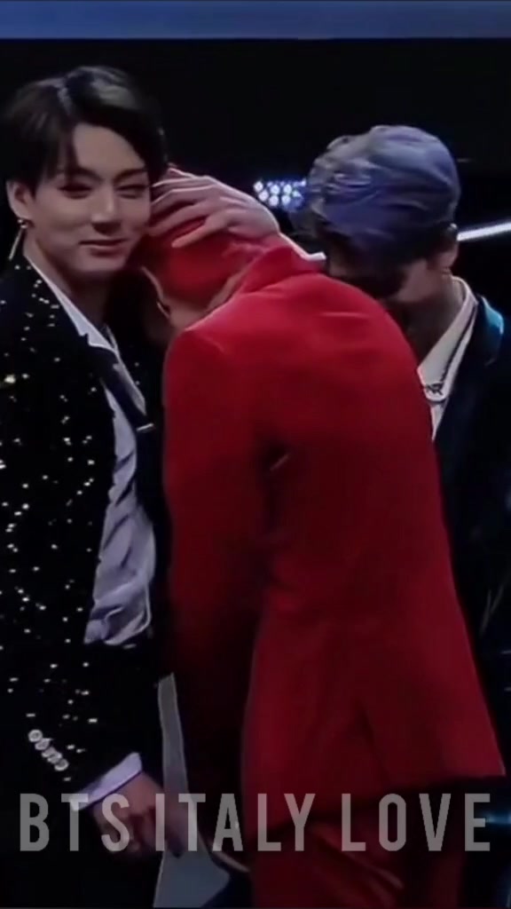 @BTS ITALY LOVE