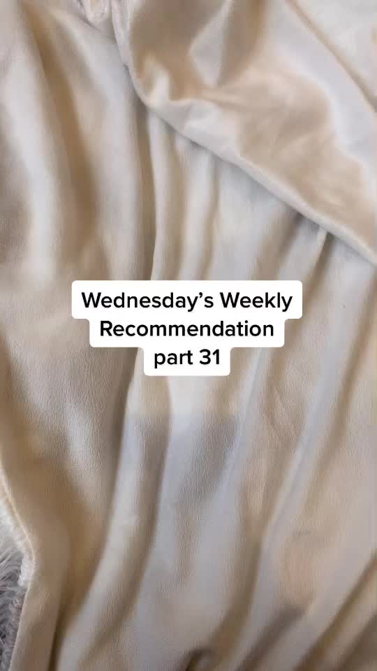 @the.bookish.corner