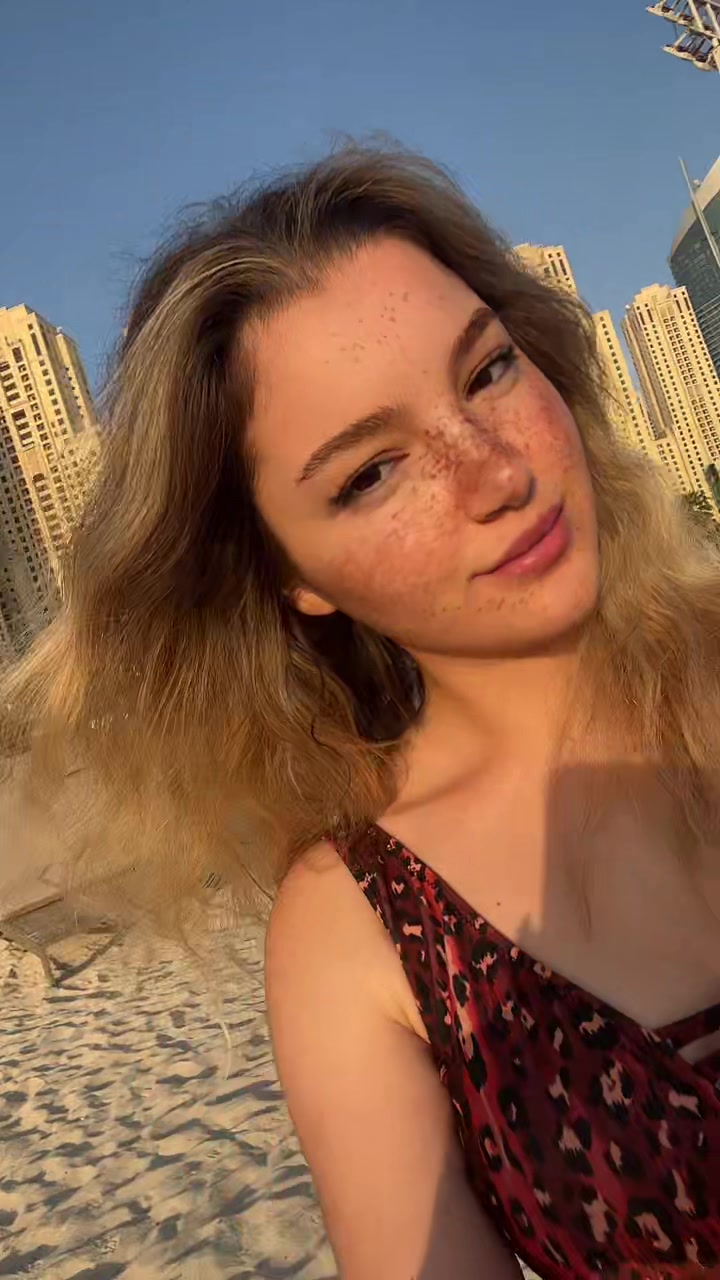 @Aydora