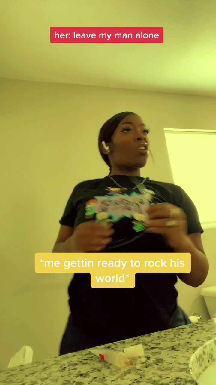 @La'Nae Bae