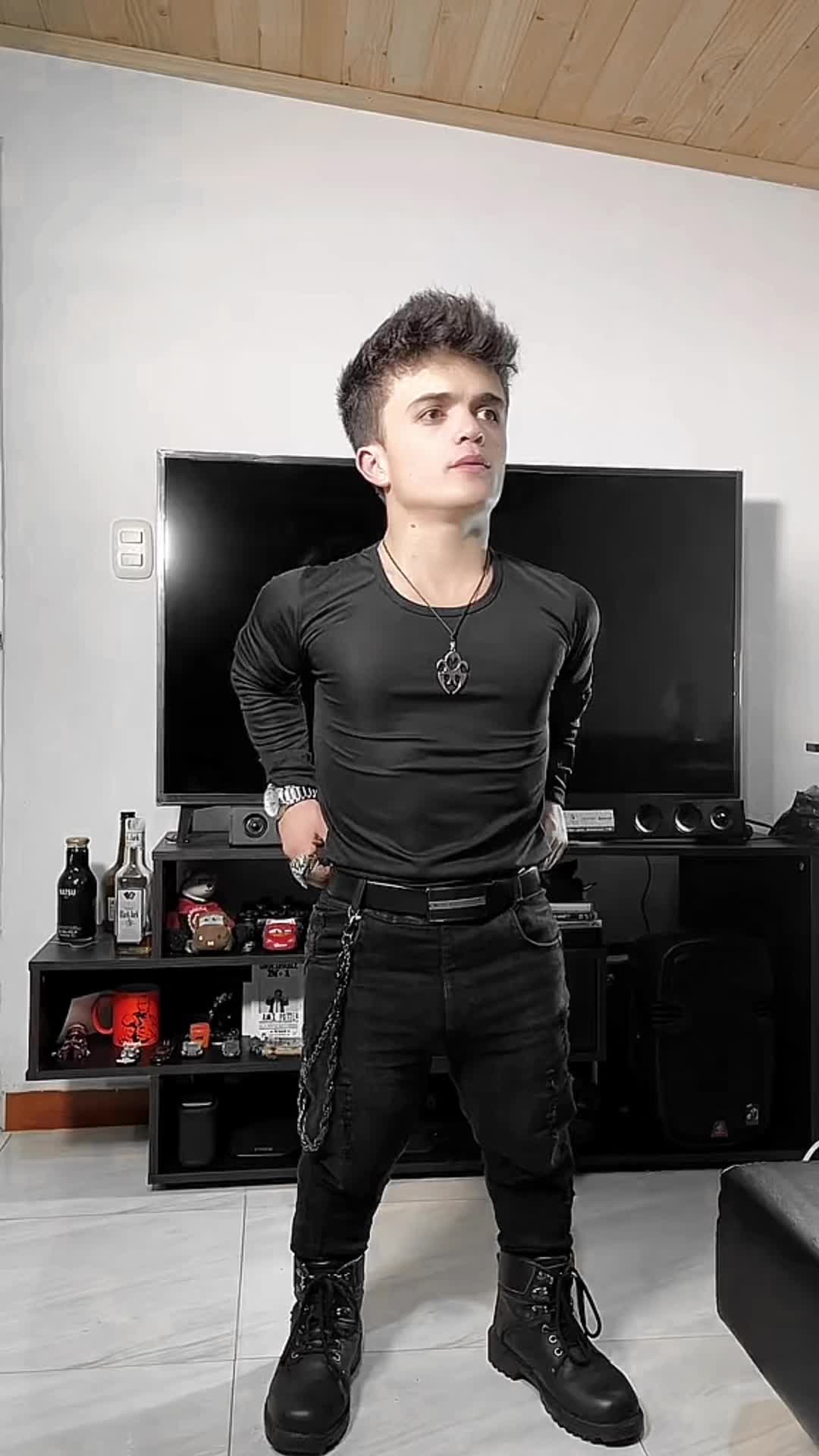 @Andrés Leal