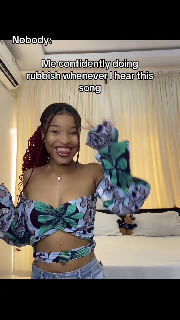 @Esther Anthony🌸💗