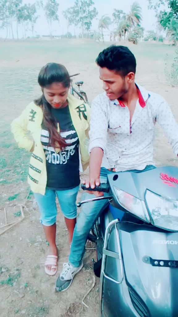 @💓📷चक्रधारी🎤किंग😘