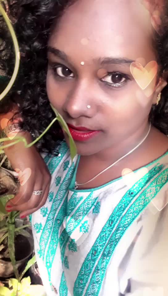 @indhum94
