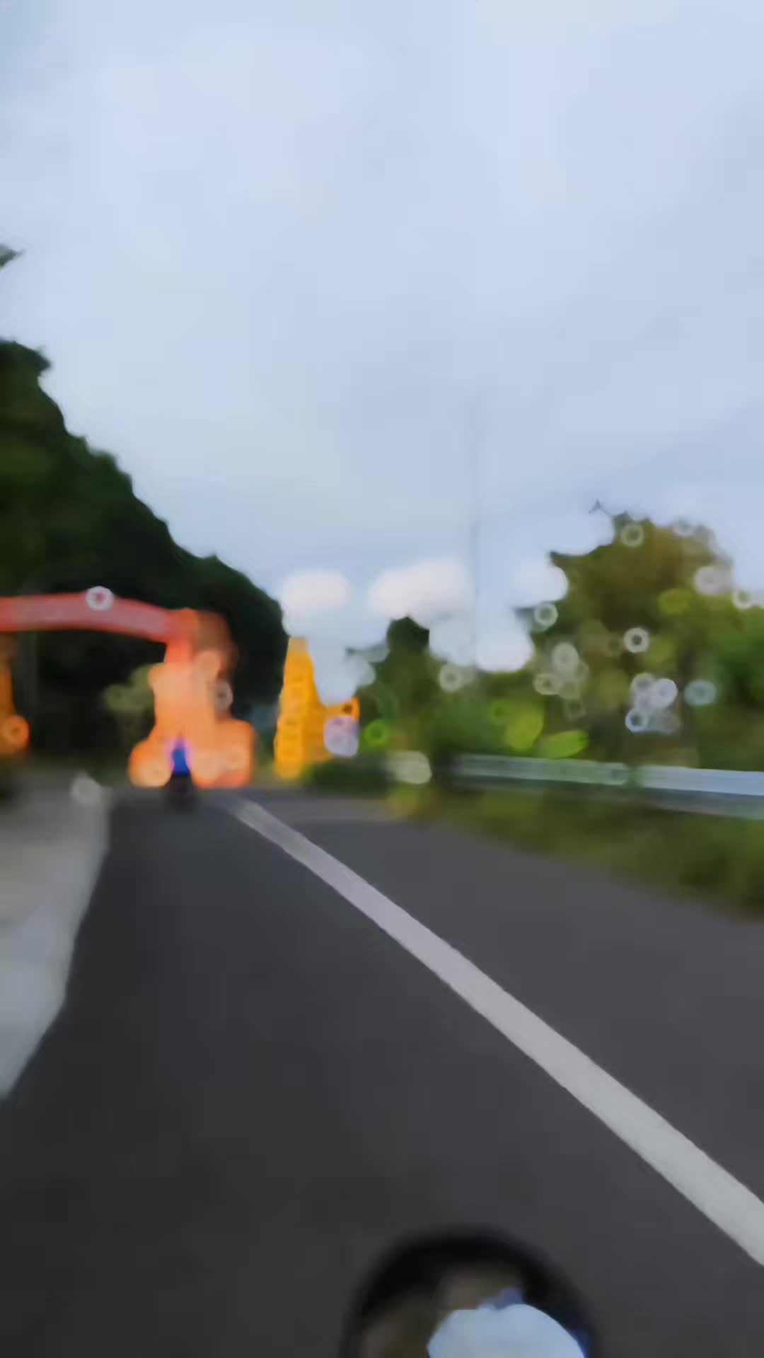 @— ayy🦕