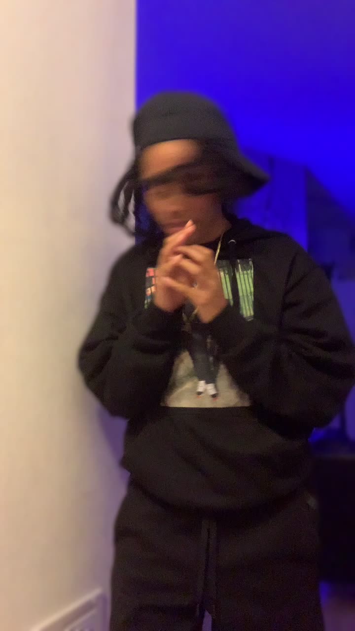 @Sada🥶