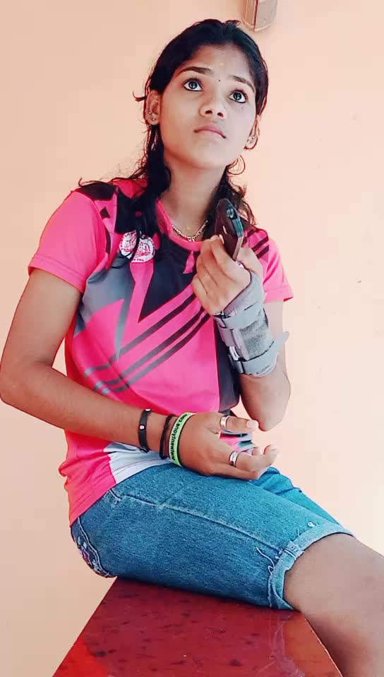 @manikutty kunja 😘😘