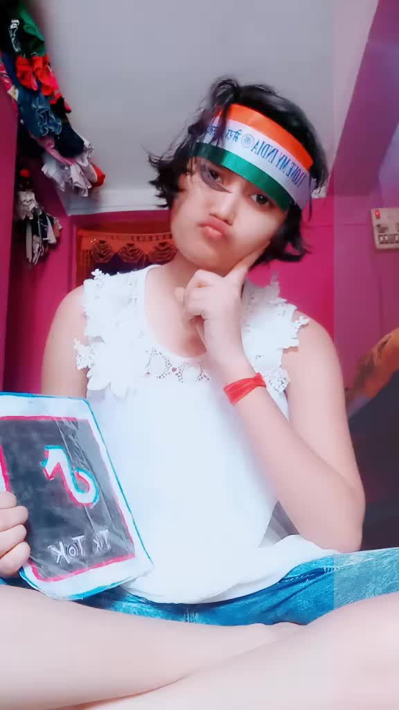 @komal bhardwaj 😎