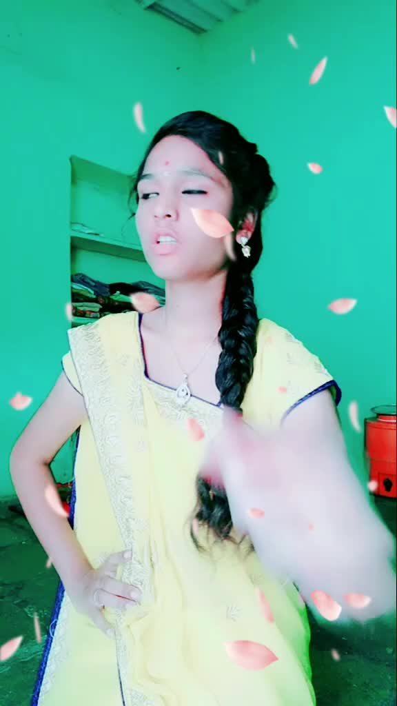 @Queen of attitude,😎