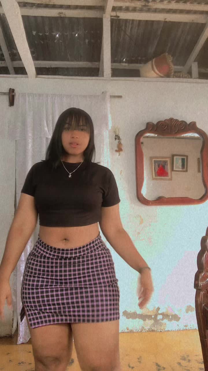 @nicol__canela