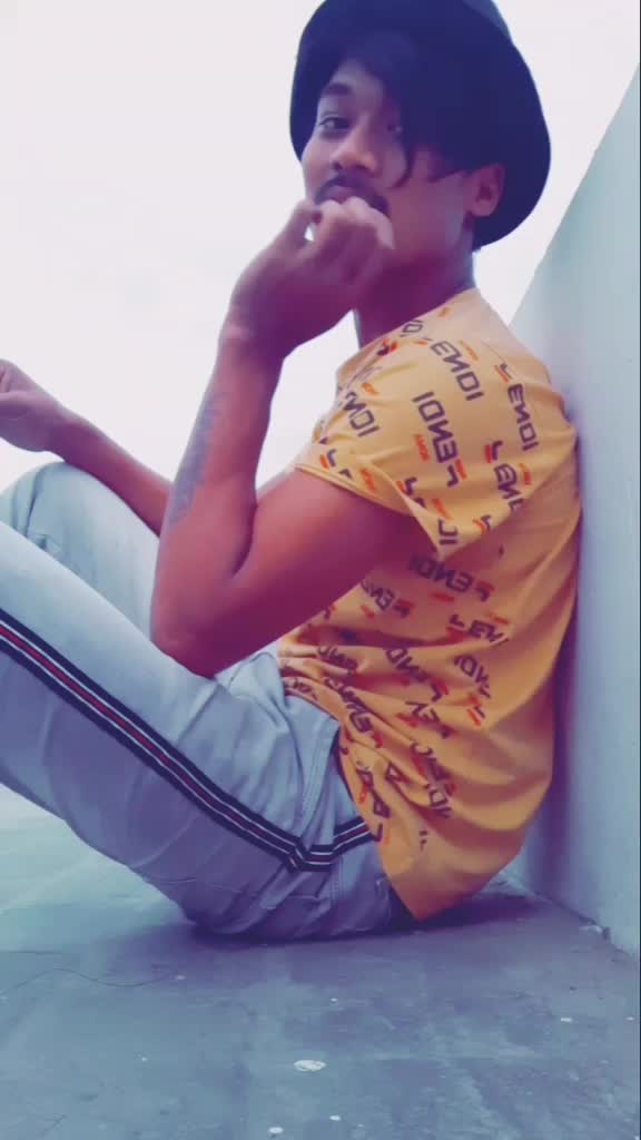 @ᴀʀʏᴀɴᴘʀᴀᴅʜᴀɴ.14