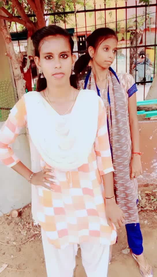 @singel ponnu soni😎