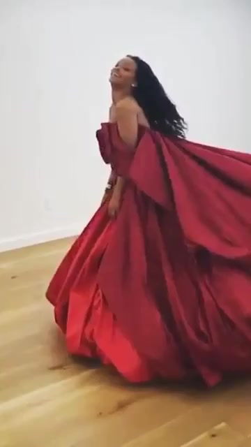 @𝓇𝒾𝓇𝒾 𝓃𝒶𝓋𝓎