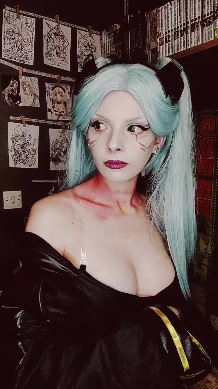 @sky.strayfox