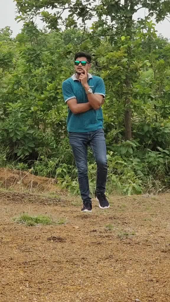 @Mr_Dhanush😀