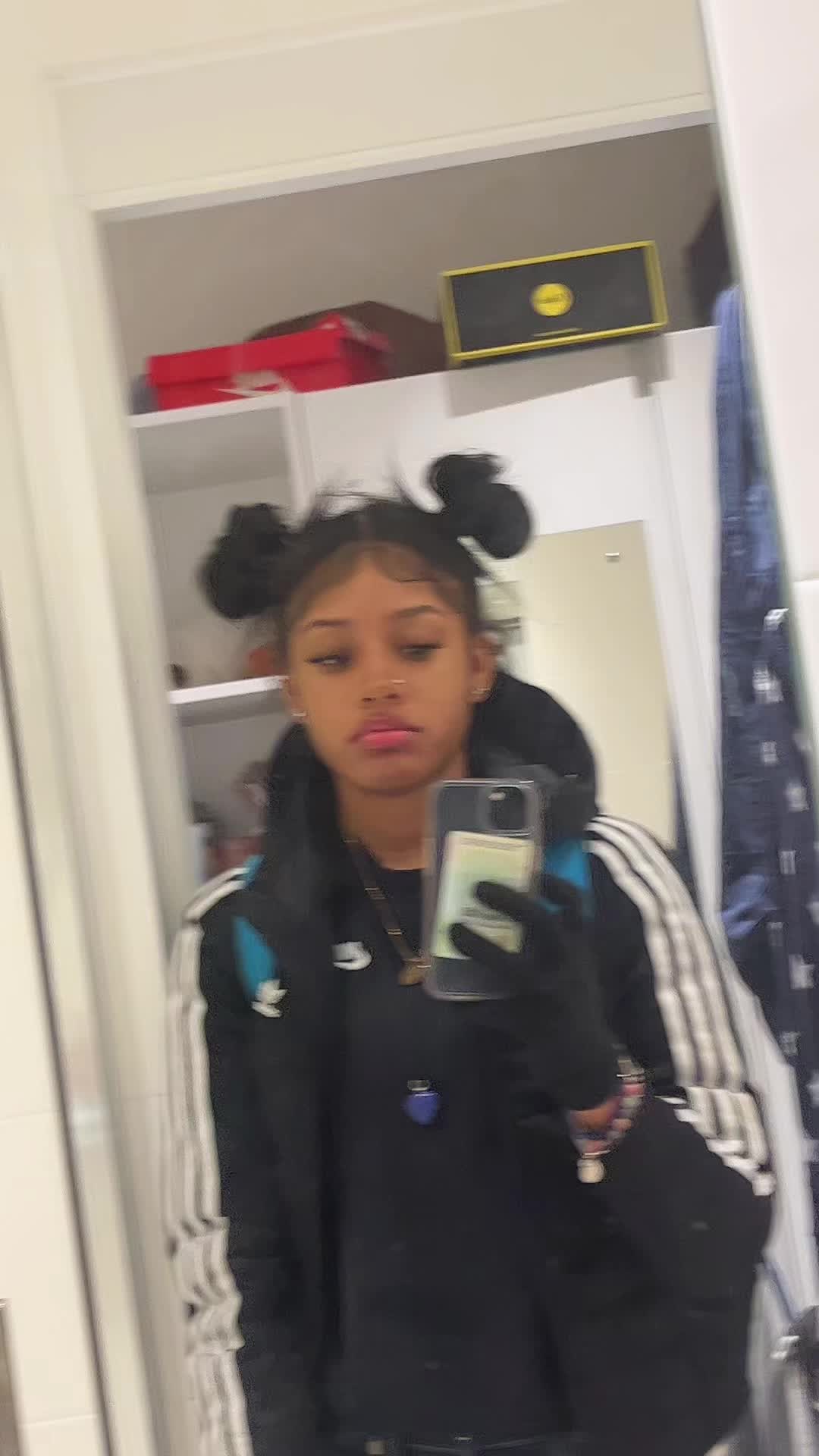 @Ri