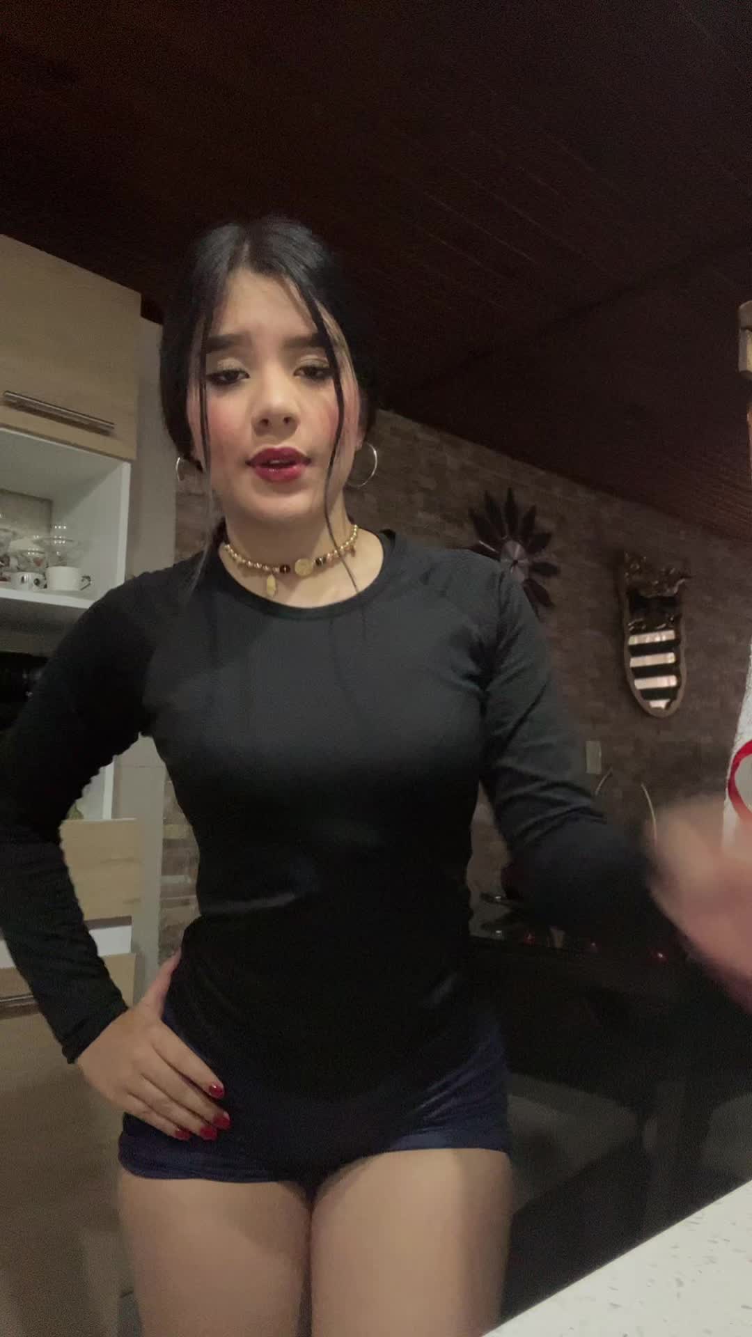 @𝐆𝐮𝐚𝐝𝐚 𝐦𝐞𝐬𝐚 🌸