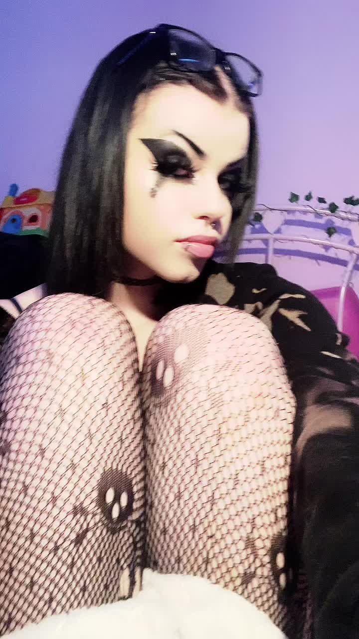 @sapphire <33