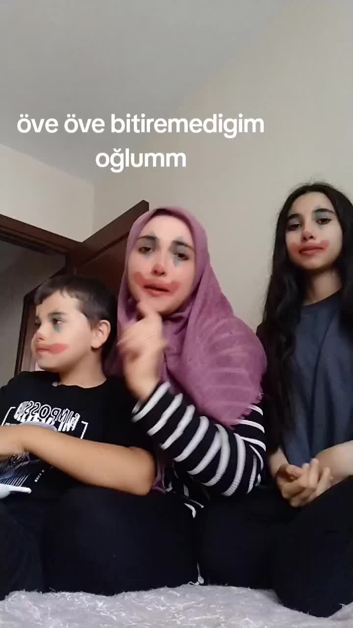 @Nazlıcan🌼