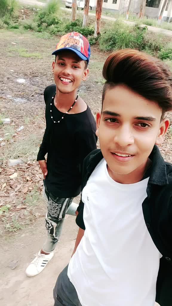 @Bhojpuri 👑 king 👑