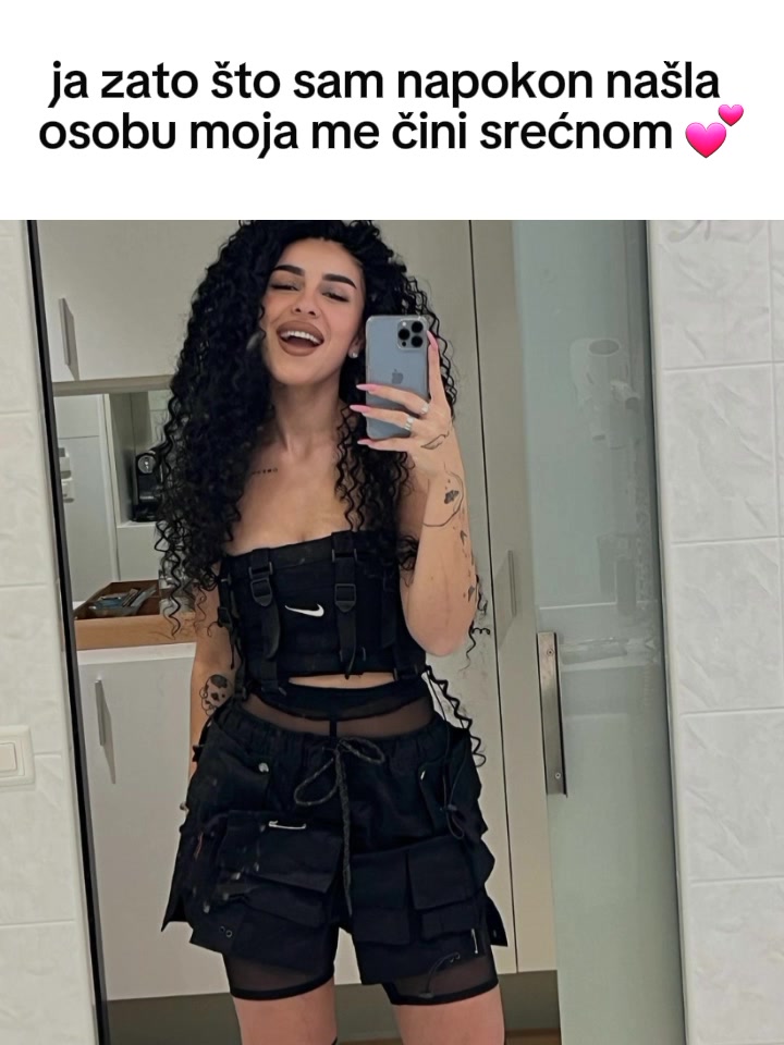 @Zera 🖤🎤