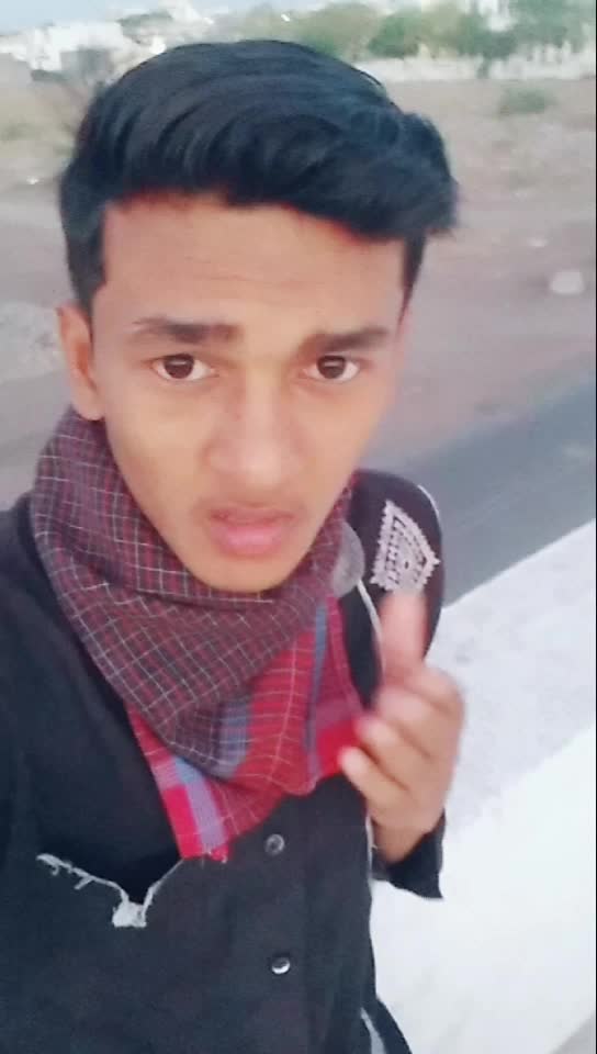 @👑 Ashish Chauhan 👑