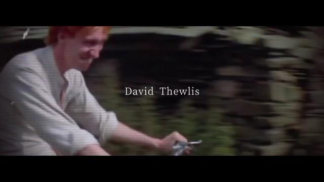 @とな