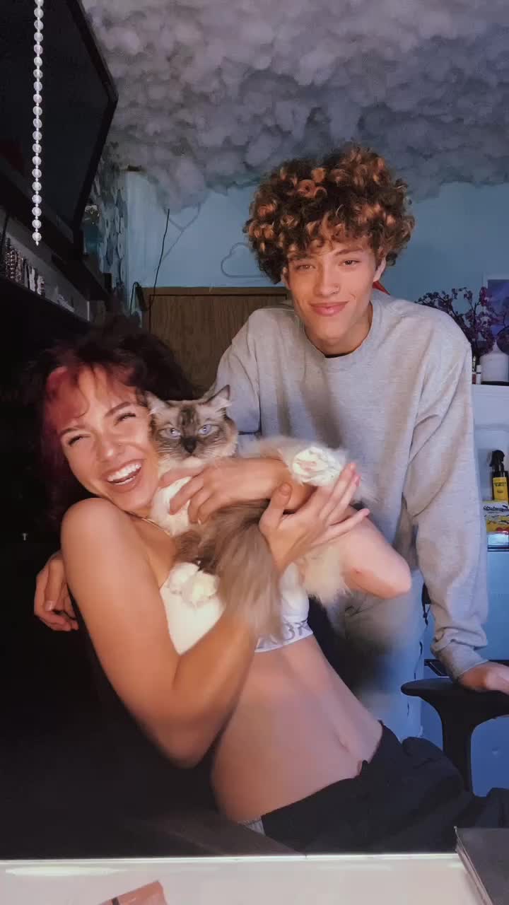 @Emma🌷