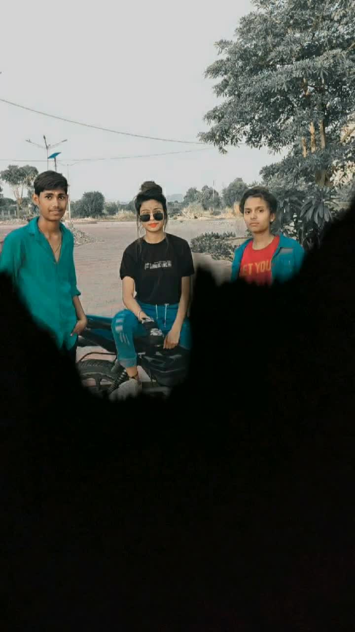 @Mera Rohit Babu 😗😎