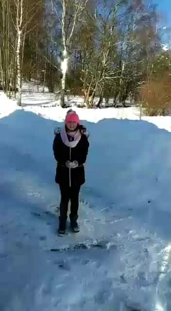 @žádná bad girl🤢