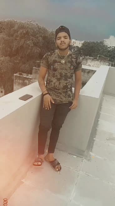 @M R Jay T