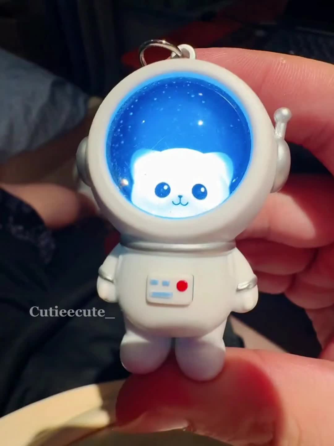 @Cutieecute_