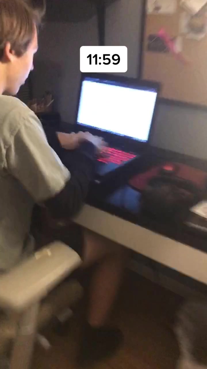 @BorbaLorb