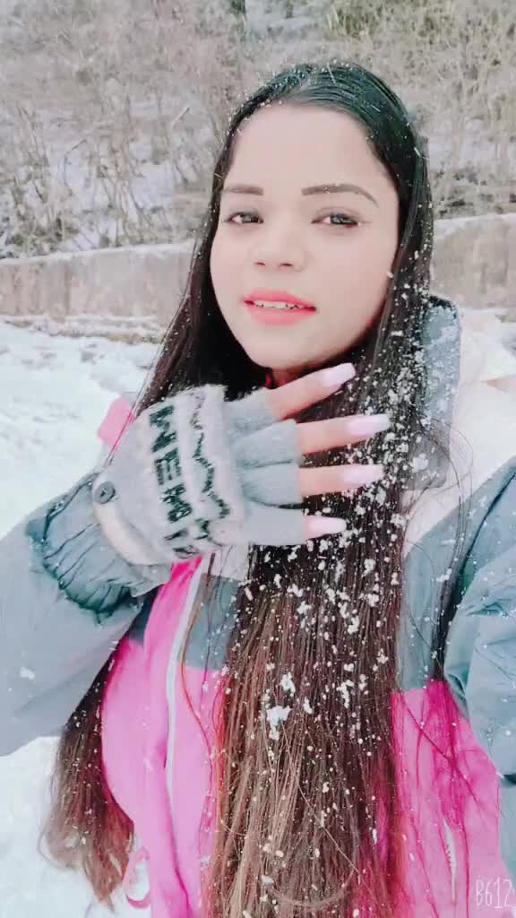 @Aanaya_mahor👑